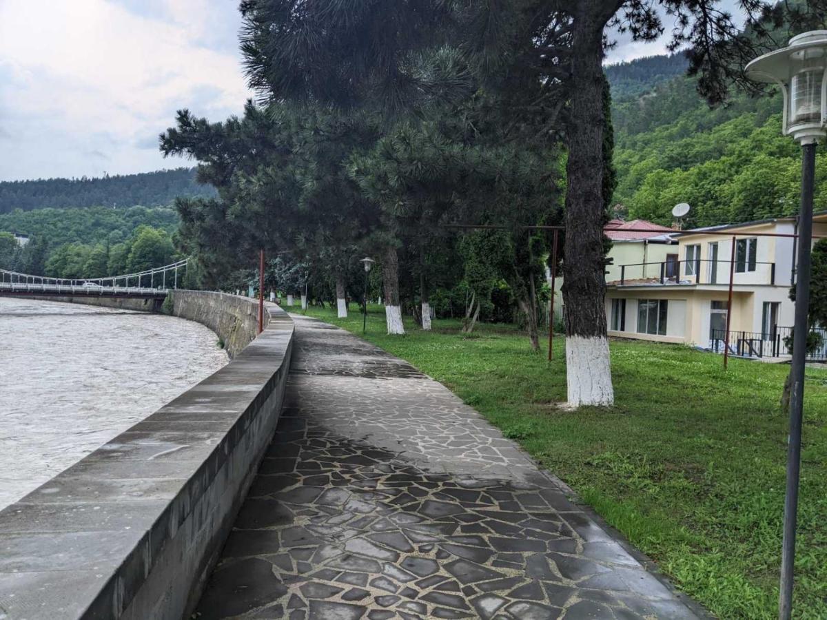 Riverside Боржоми Экстерьер фото